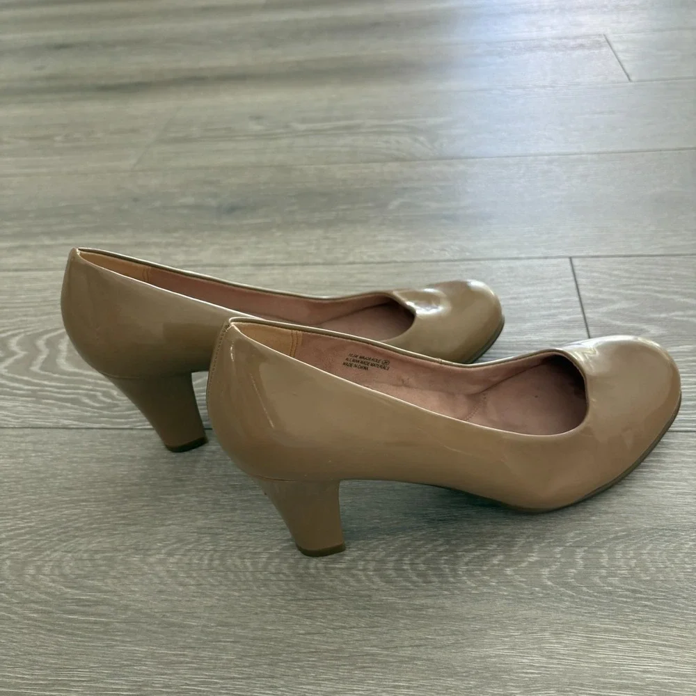 NEW Aerosoles Womens Beige Tan Patent Leather Major Role Dress Pump Heels 10.5M
